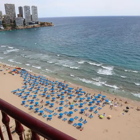 Apartament Damas *