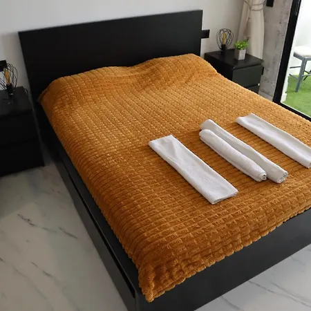 Damas Apartment